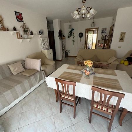 Bellissima Stanza Con Parcheggio Gratuito Apartment Cinquale Luaran gambar