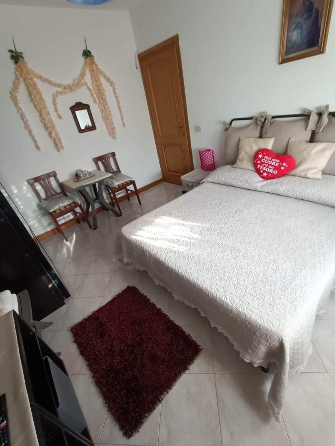 Bellissima Stanza Con Parcheggio Gratuito Apartment Cinquale Luaran gambar